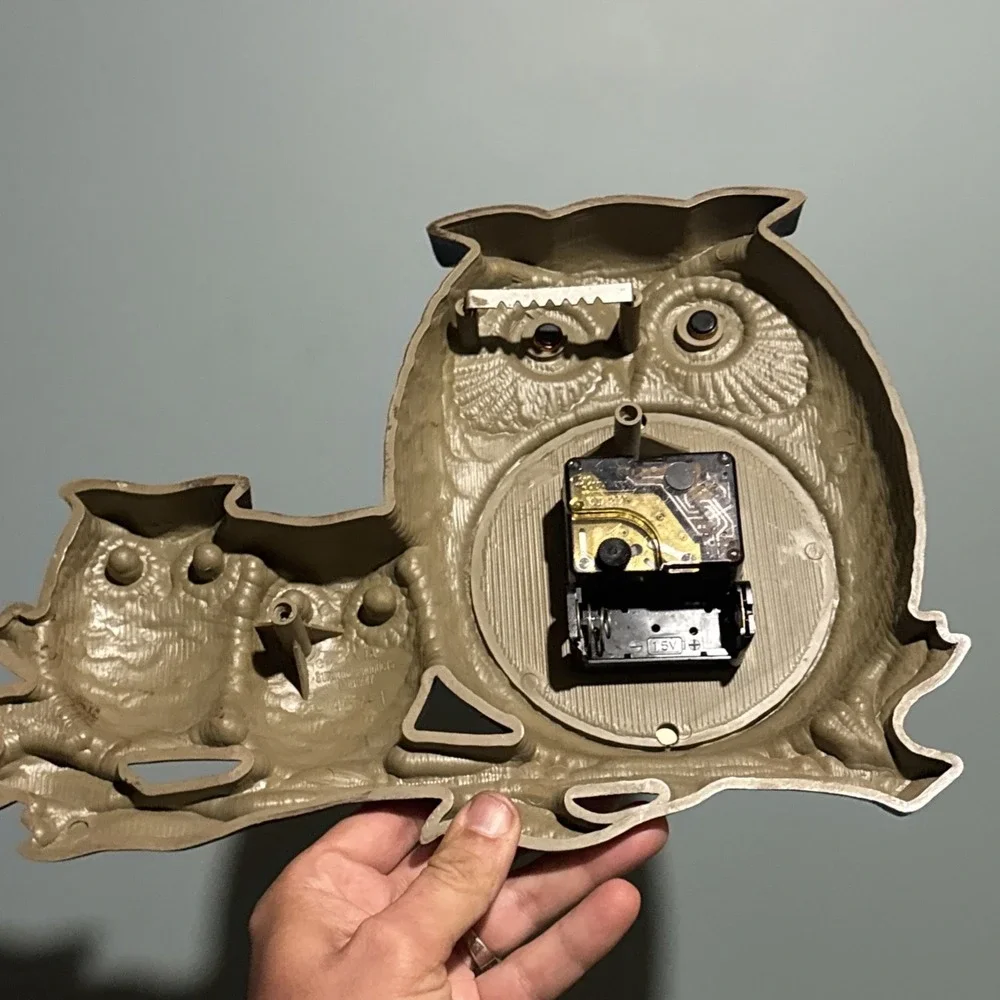 Vtg Burwood New Haven Owl Family Wall Clock 457-1 MCM Works 1972 Prop READ